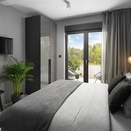 Anthea Paola By Interhome * Nedeščina